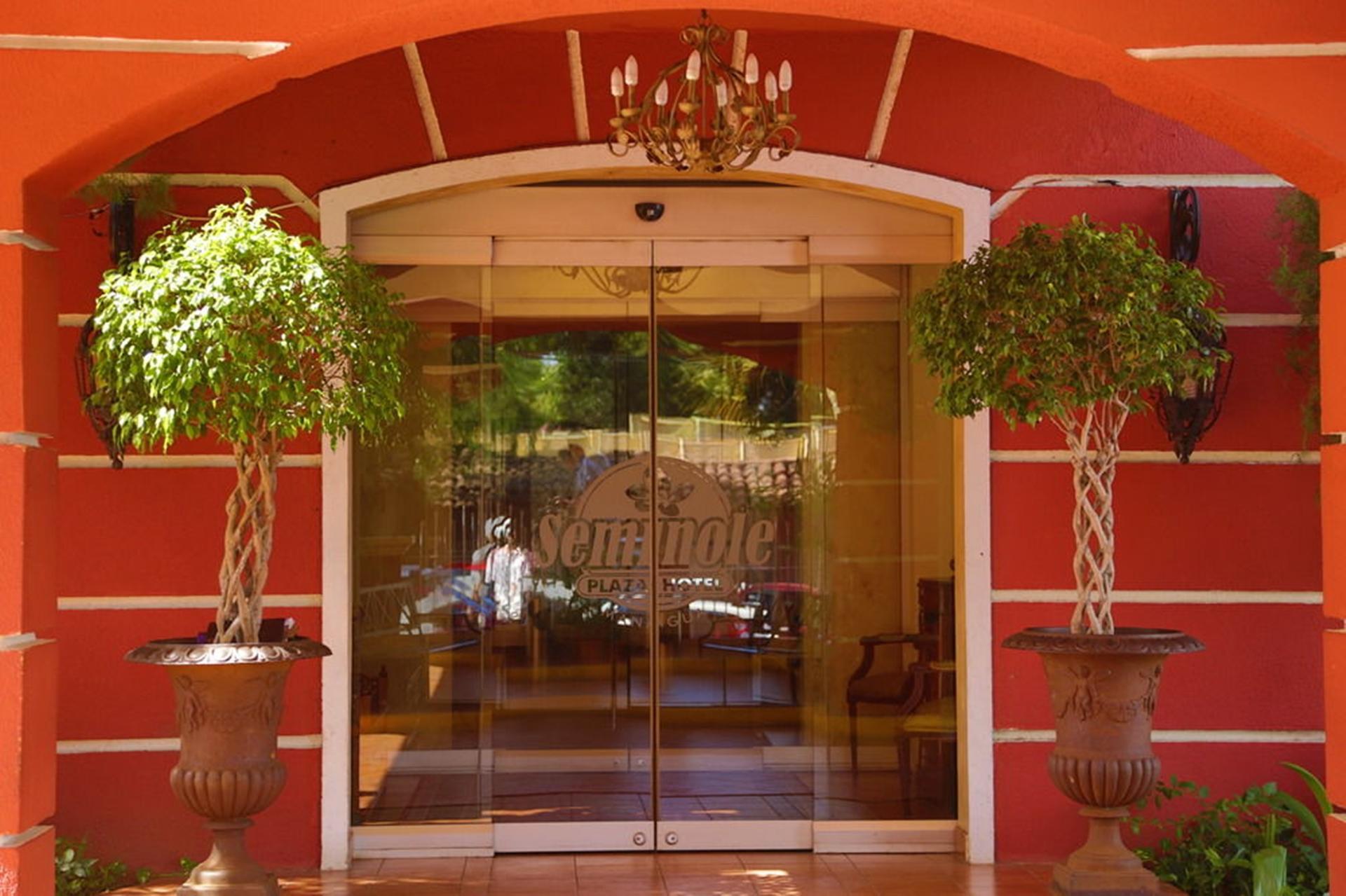 Seminole Plaza Hotel マナグア エクステリア 写真